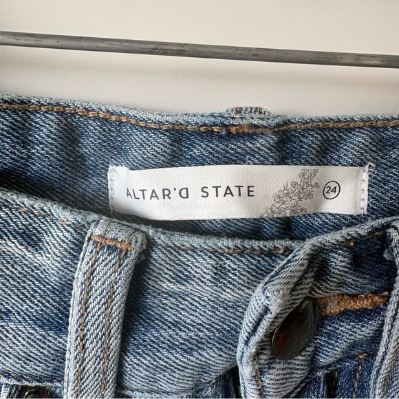 Altar'd State Light Wash Ultra Wide Leg High Rise Denim Jeans Size 24 - Picture 4 of 4